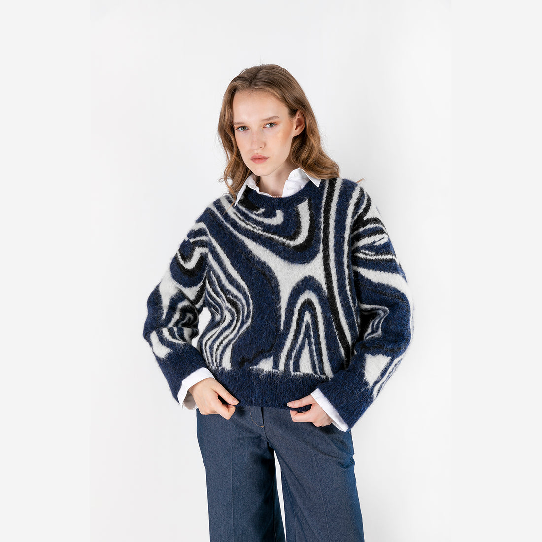 LEYLA SWEATER